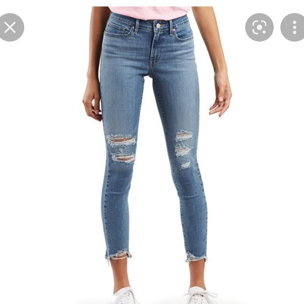 Levi’s 711 skinny cut off ankle jeans